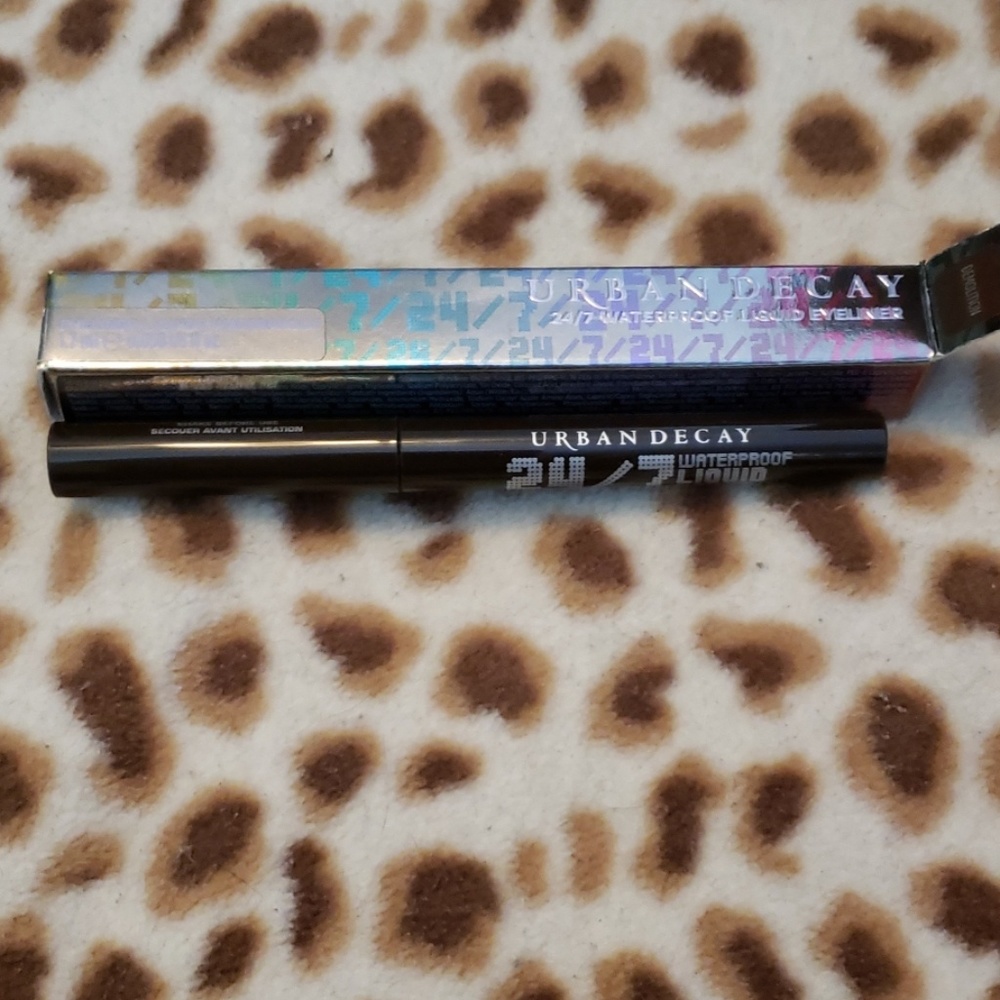 Urban Decay 24/7 Liquid Eyeliner in Demolition